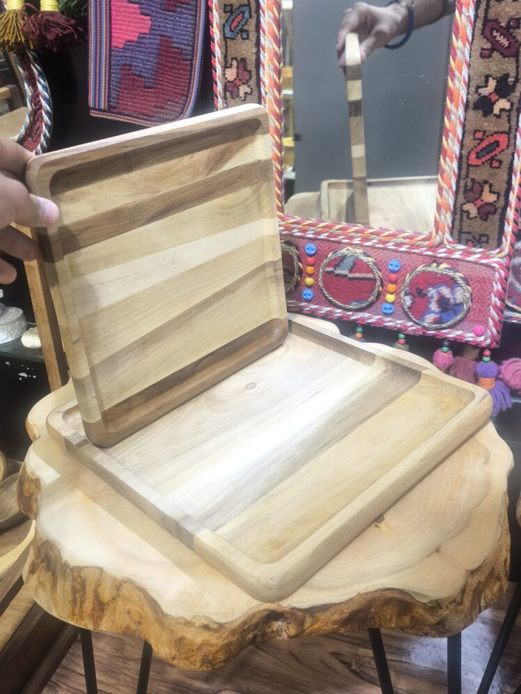 سینی مربعی دو تیکه سایز ۳۰ و ۳۵ چوب گردو کد 11