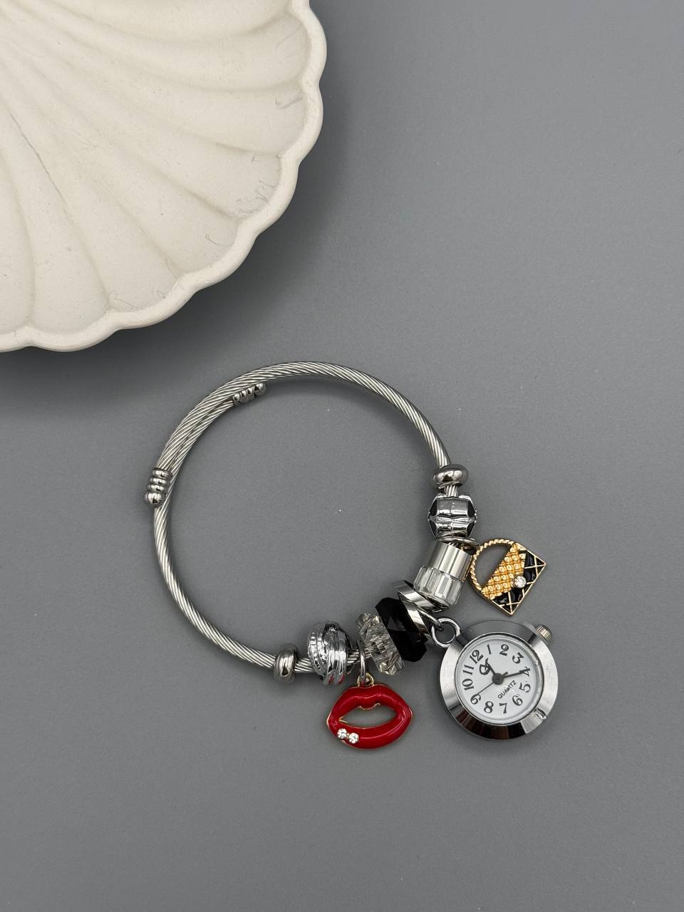  دستبند پاندورا ساعت دار 