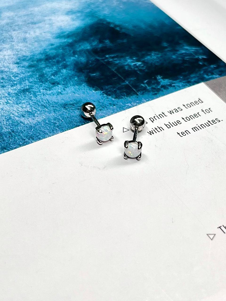  پیرسینگ گوش سنگ اوپال 