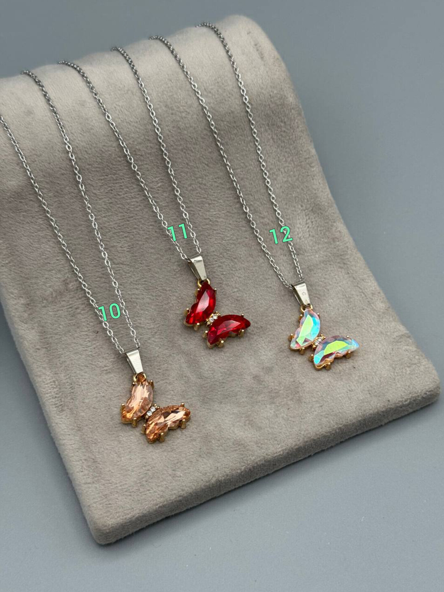  گردنبند پروانه 