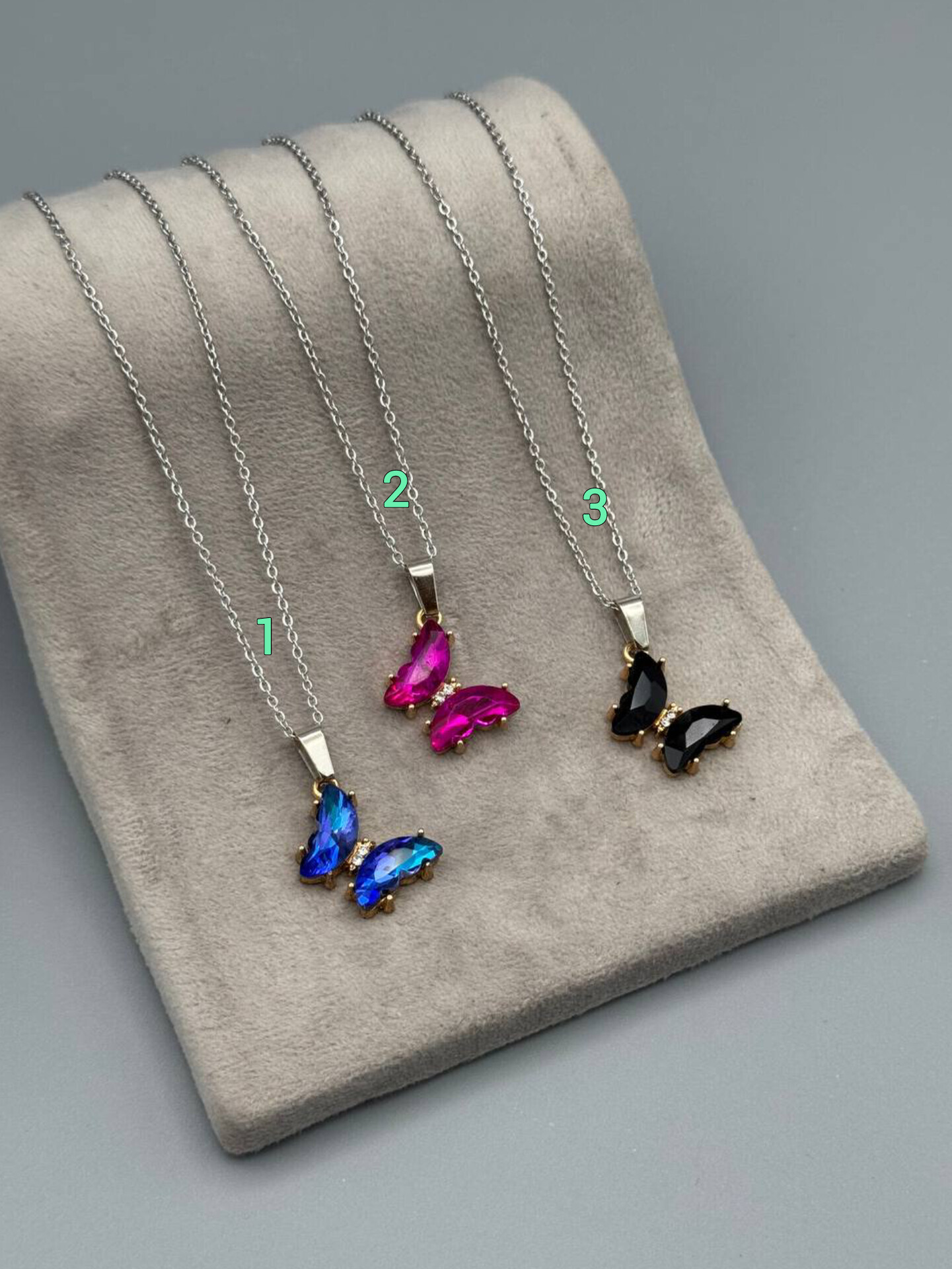  گردنبند پروانه 