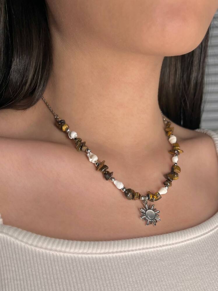 گردنبند زنجیر و سنگ