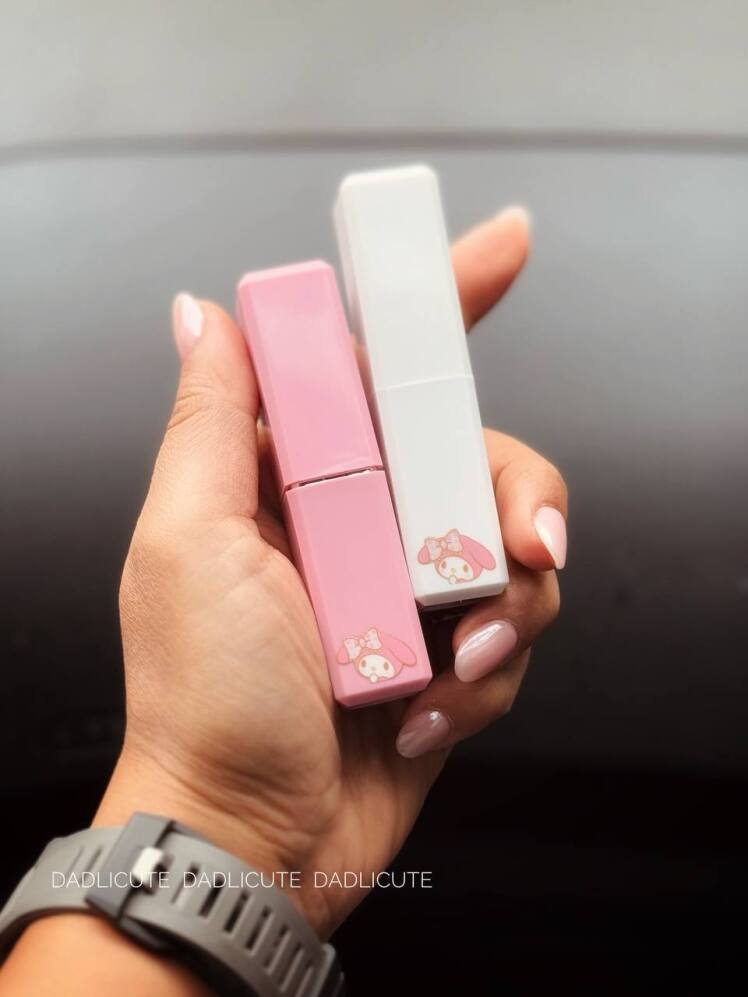 فندک رژ عروسکی